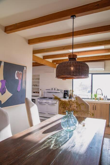 Starlight Mesa Private Getaway with High Desert Magic photo 3