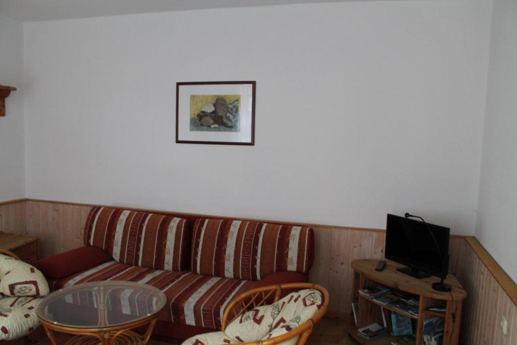 Zentral im Grünen photo 1