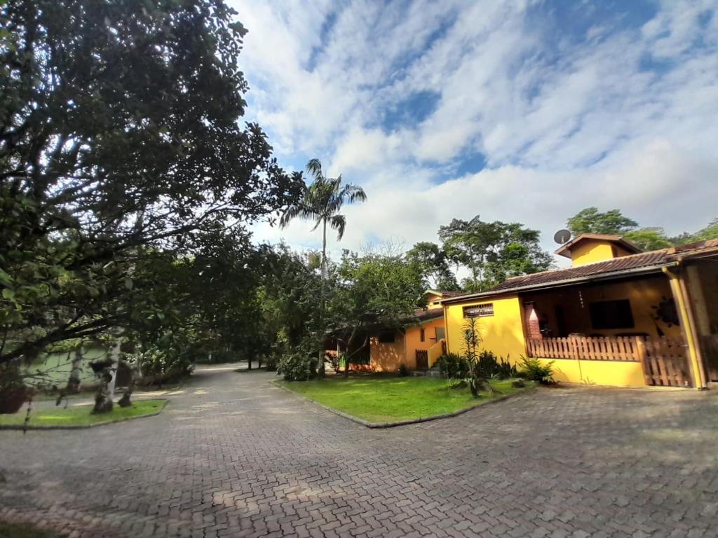 Mandala casa 3 dorms cond fech piscina churrasqueira photo 2