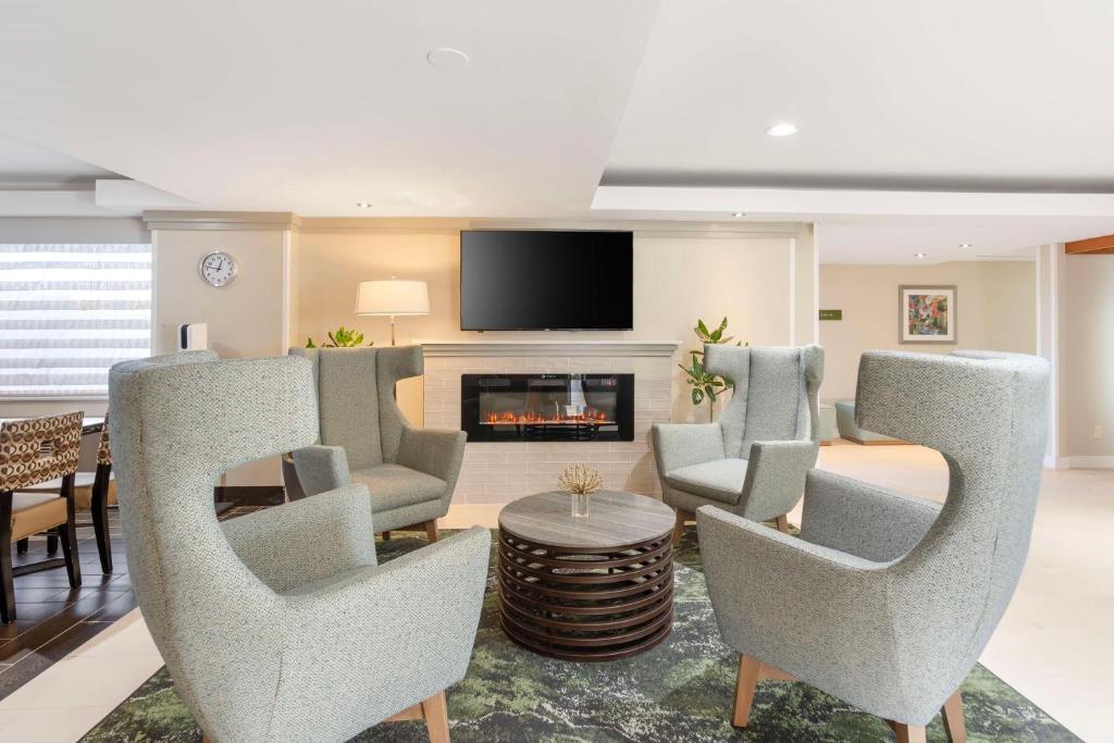 Best Western Glenview -Chicagoland Inn and Suites image