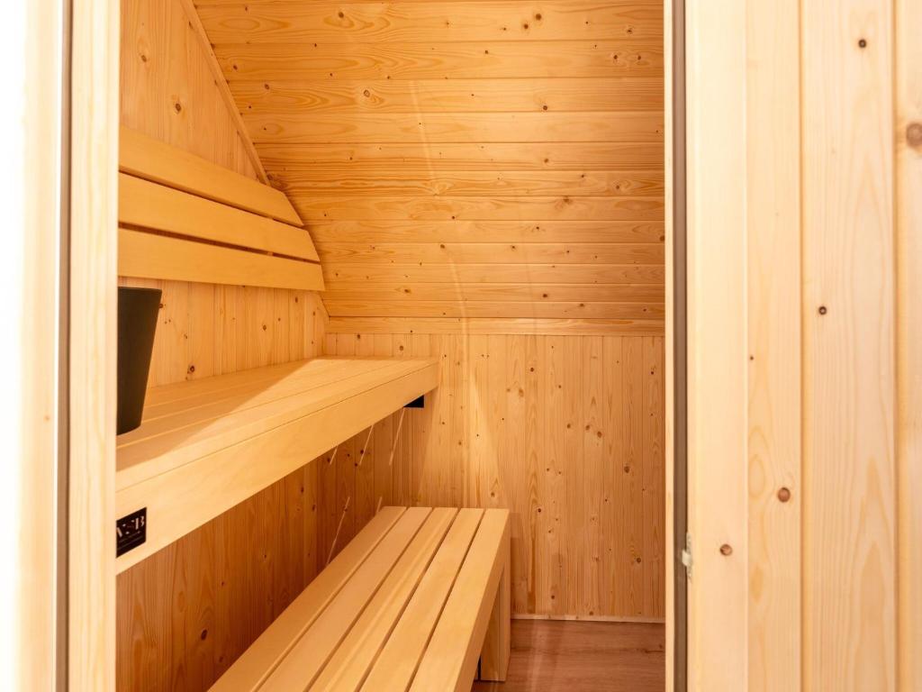 Modern detached holiday home with sauna, a stone's throw from the beach photo 4