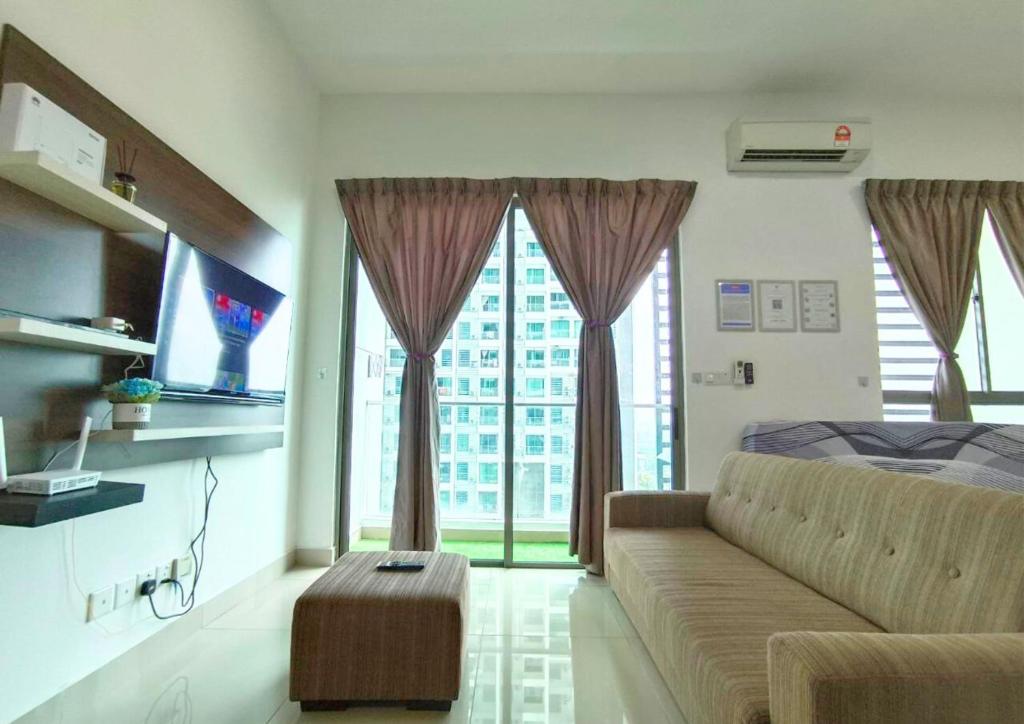 Cozy Pool View Ensuite, 1-5 Pax - CS1 photo 1