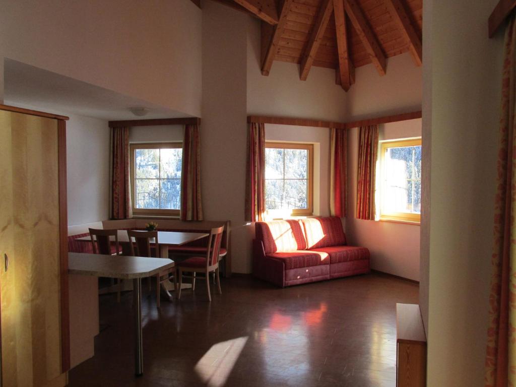 Hotel Apart Alpenschlössl photo 4