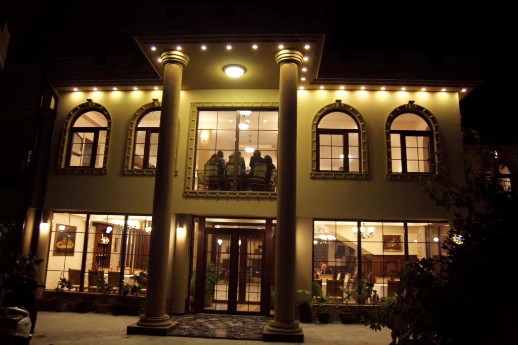 Hotel Rozafa