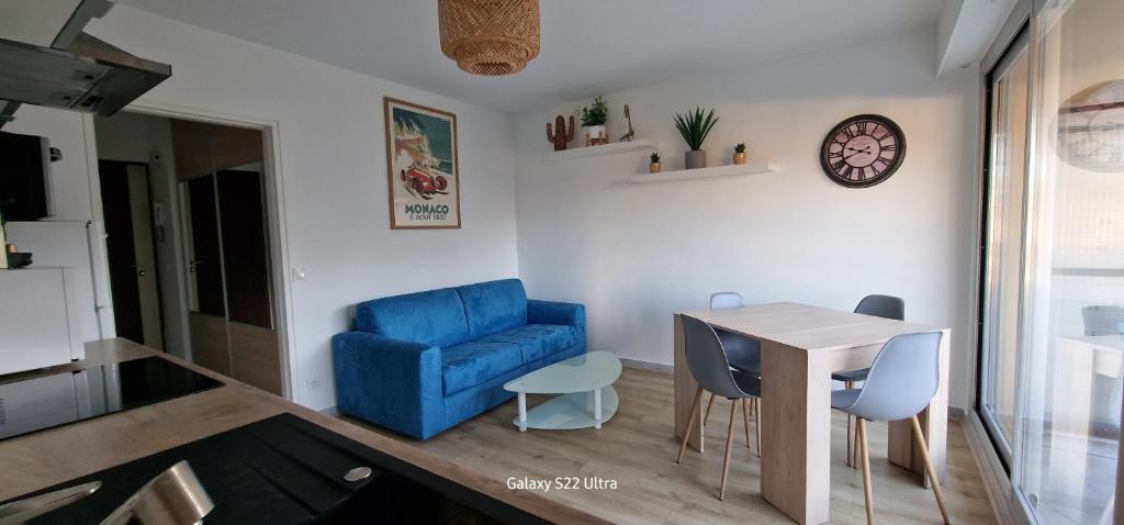 HOME ET HOLIDAY Le Petit Manseng photo 4