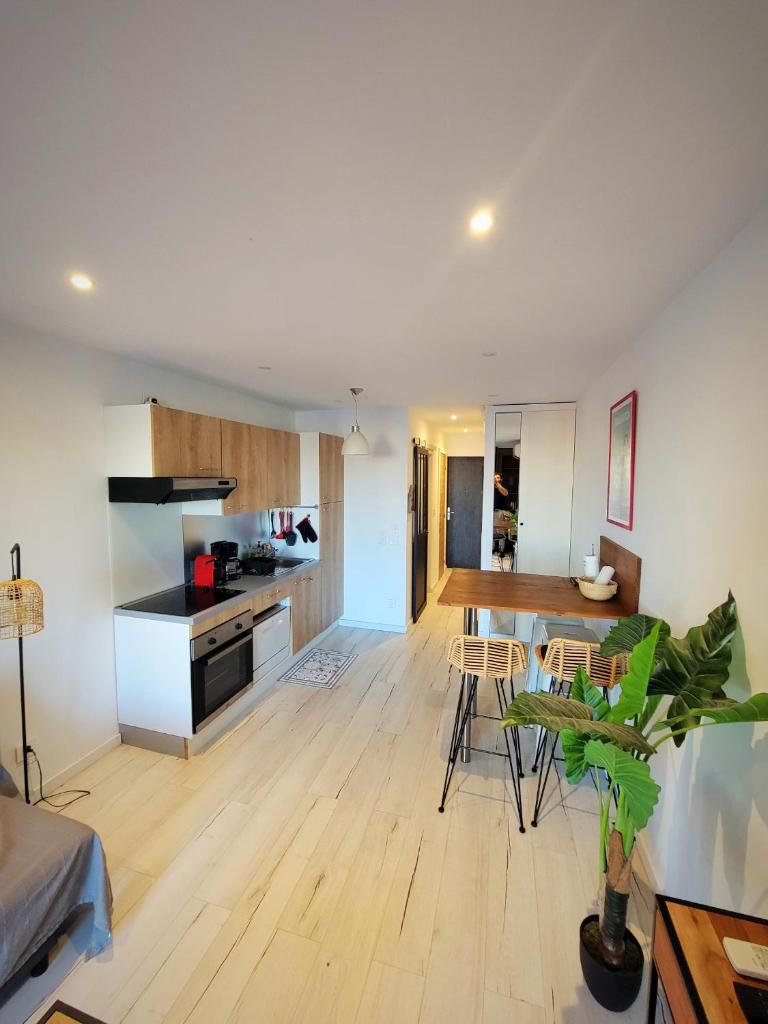 Studio cabine vue port photo 4