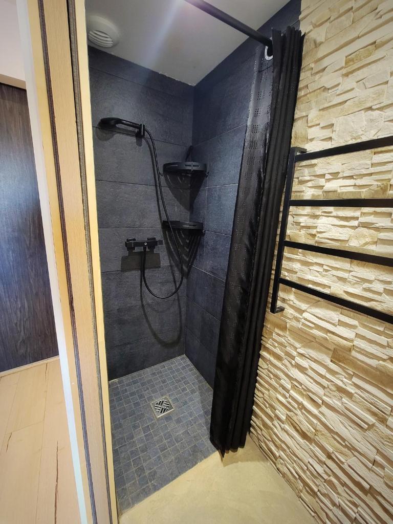 Studio cabine vue port photo 1