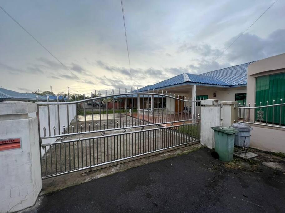[El Casa] Homestay Miri (8 Pax) photo 3