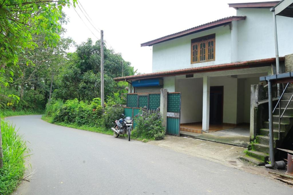 Laksiri Homestay photo 1