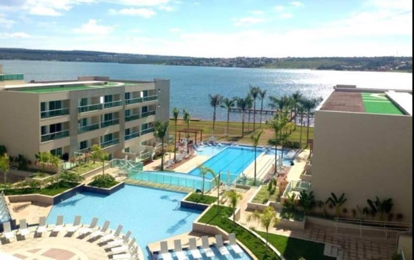 Luxuoso Flat Brisas do Lago Terraço Aconchegante photo 1