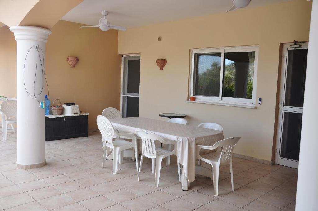 Stylish Spacious 3 BD Villa photo 1