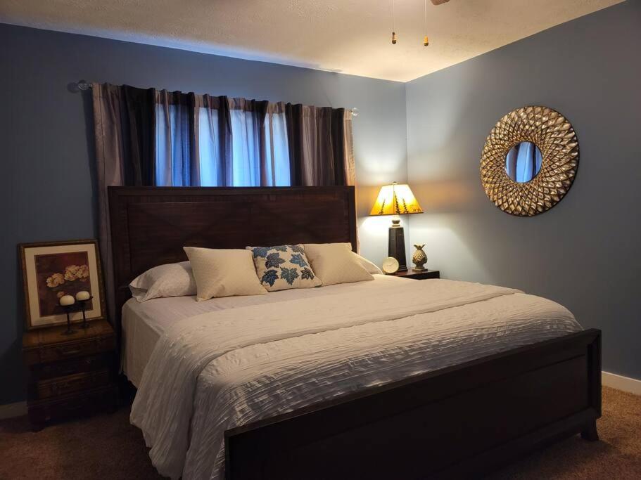 The Woodward Unit C image