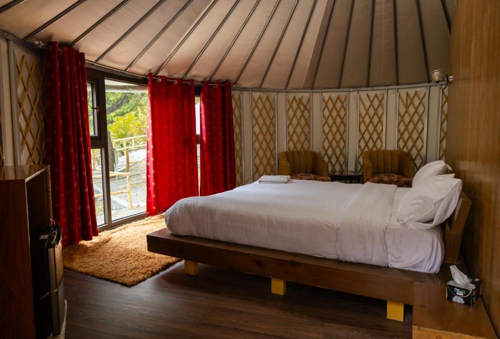 Moksha Resorts Hunza photo 2