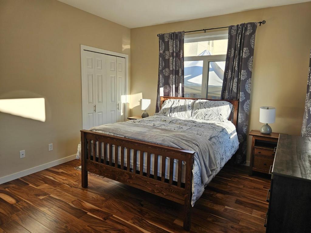 THURBER HOUSE photo 3