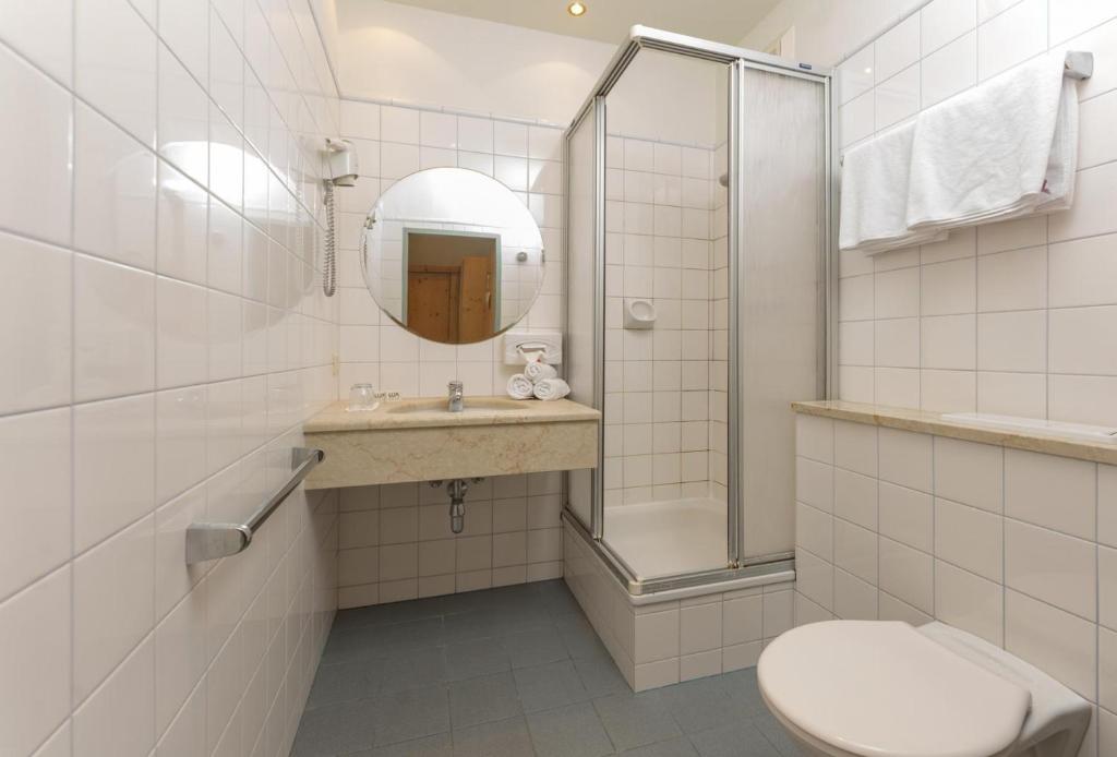 Hotel Restaurant Lebzelter photo 4