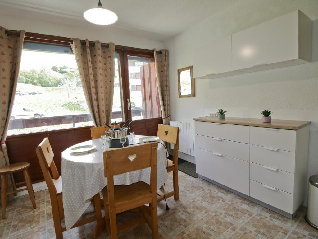 Appartement Saint-François-Longchamp, 1 pièce, 4 personnes - FR-1-635-62