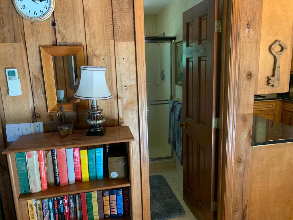 Haley’s Point Lakeside Retreat photo 3