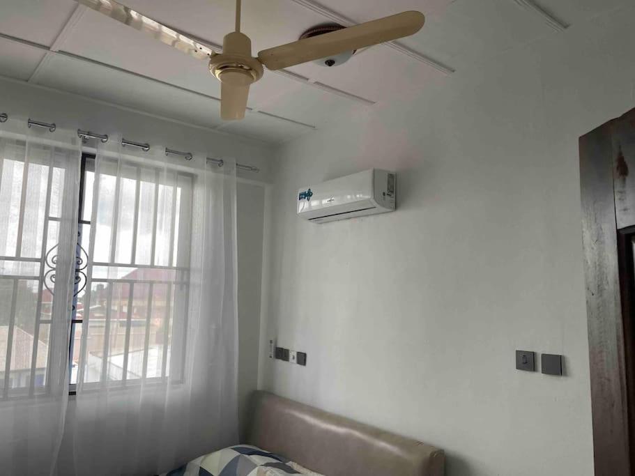 Bright & Beautiful 2-Bed Apartment, Central Kumasi photo 4