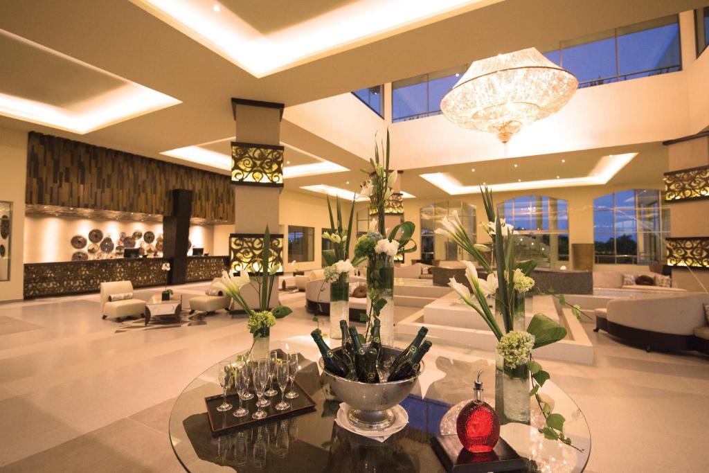 El Dorado Seaside Suites A Spa Resort - More Inclusive photo 3