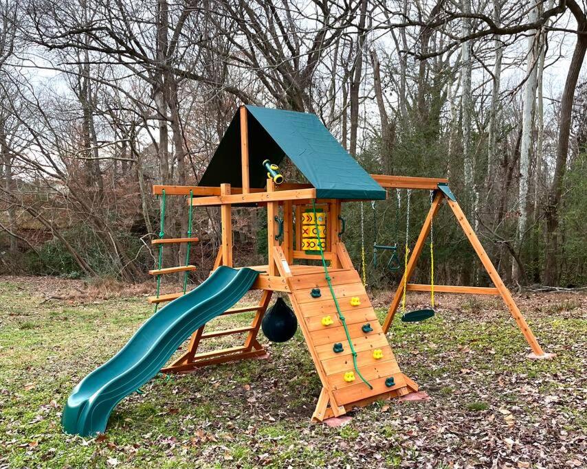 New Secluded Calm & Peaceful Spacious 5 BR Rancher photo 4