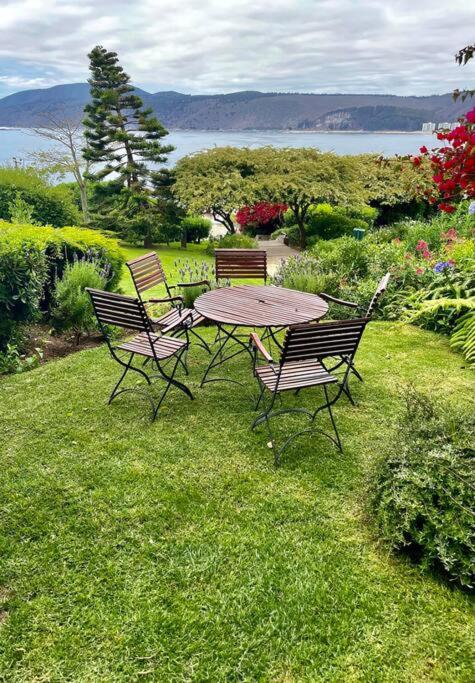 Terraza Privada con Vista al Mar