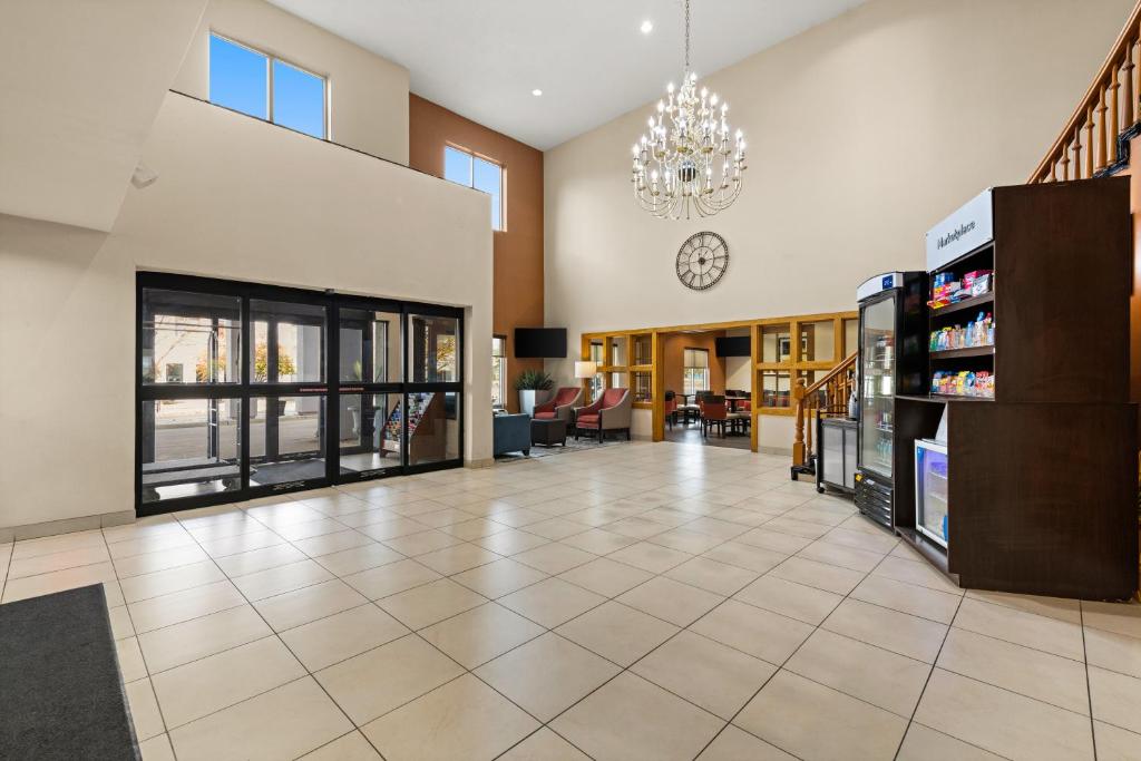 Comfort Suites Kansas City - Liberty photo 2