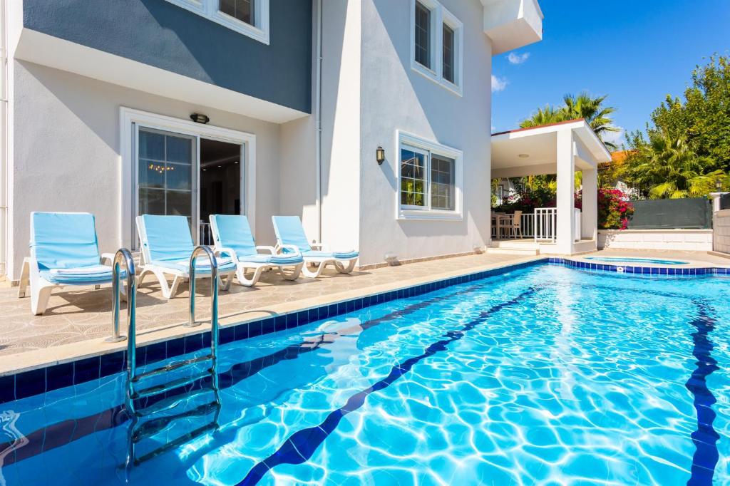Villa Capital photo 2