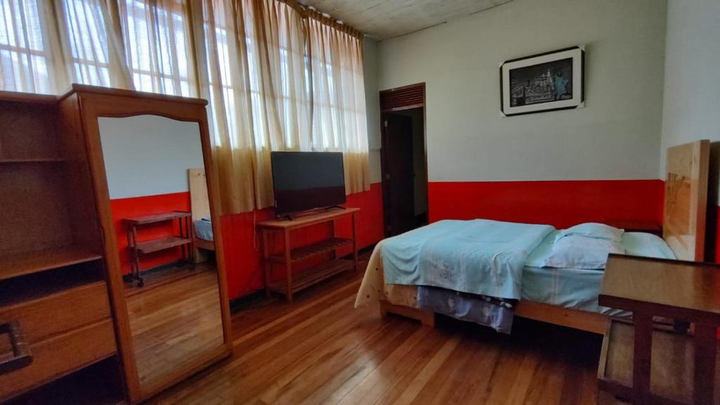 Hospedaje Colonial Tarmeño. photo 4