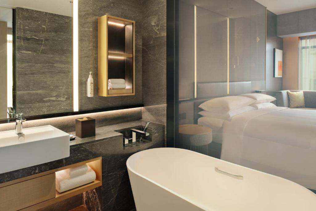 Delta Hotels by Marriott Xi'an photo 4