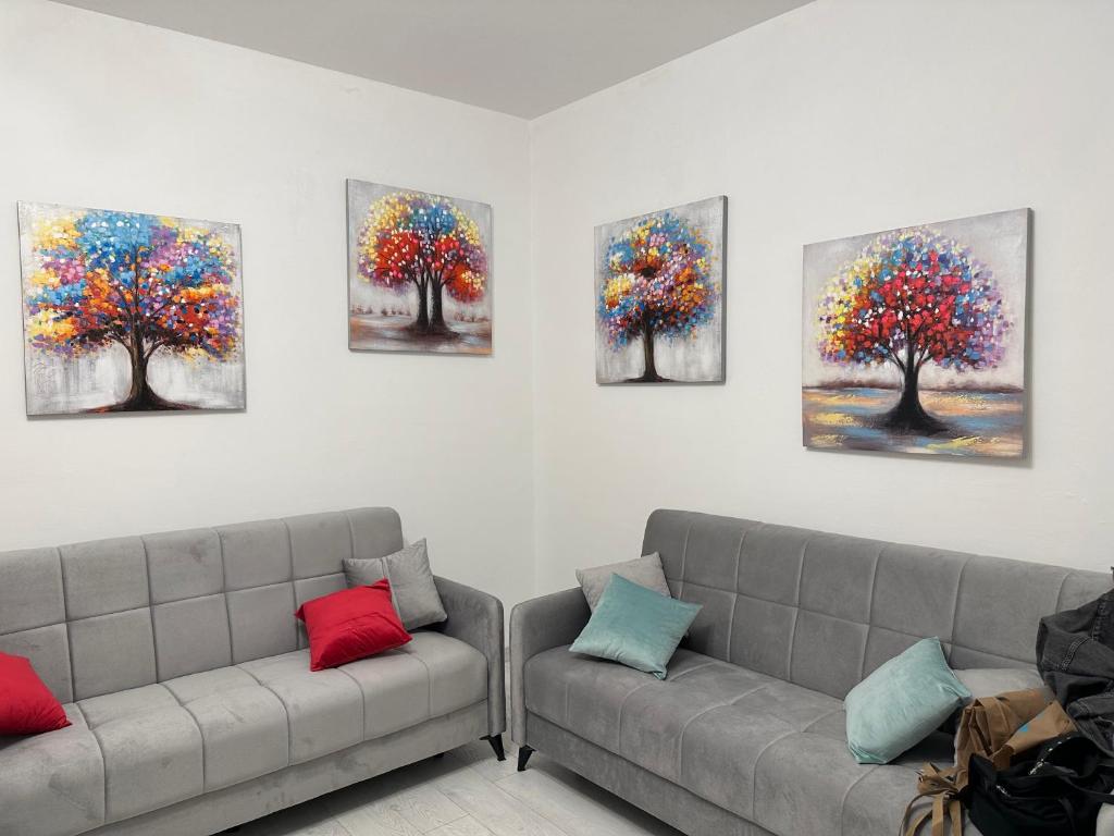 Anzio Beach House photo 3