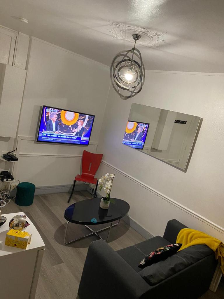 appartement T2 porte de Pantin Métro Hoche