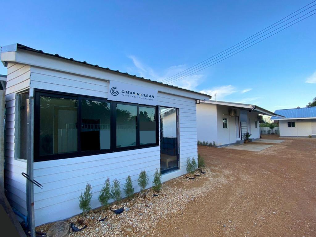 Cheap N Clear Budget Accommodation photo 4