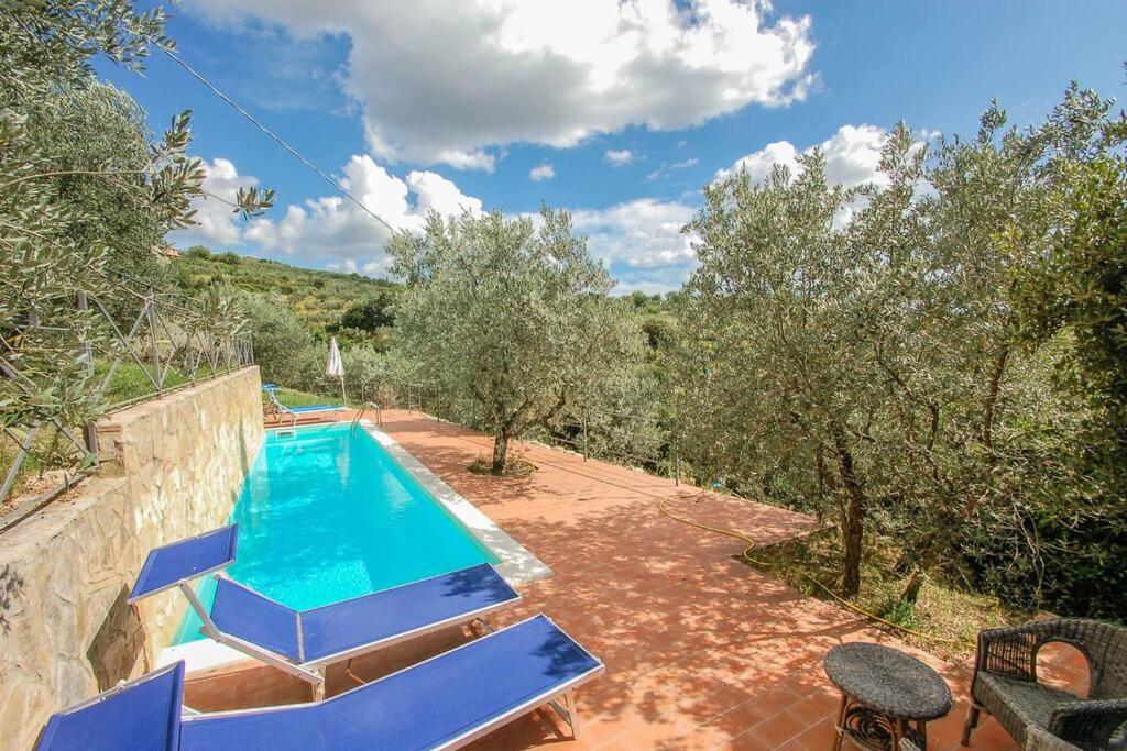 Detached house with private pool & great views! photo 4
