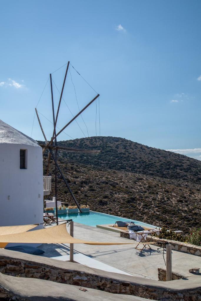 Windmill House with private pool and breathtaking views photo 1