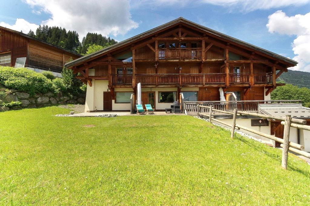Maison Neuve - Grand appartement- Terrasse - Sauna - Vue sur la vallée du Mont-Blanc photo 3
