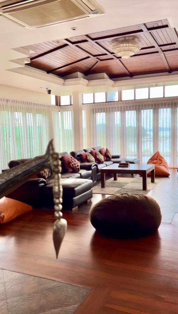 SeaViewLuxuryVillas @Cape Panwa photo 3