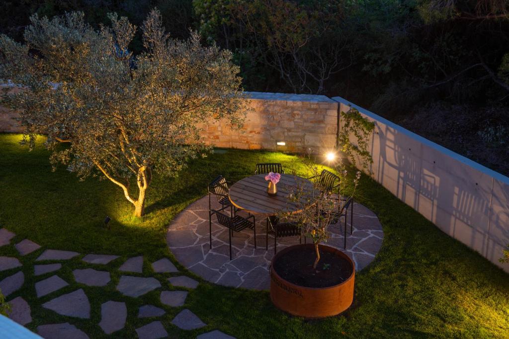 Casa Arbor Blanco in Fazana with heated pool, sauna & sea view only 500 meters from the beach photo 4