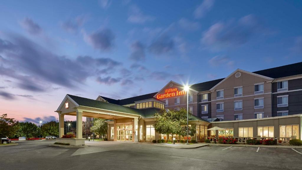 Hilton Garden Inn Merrillville image