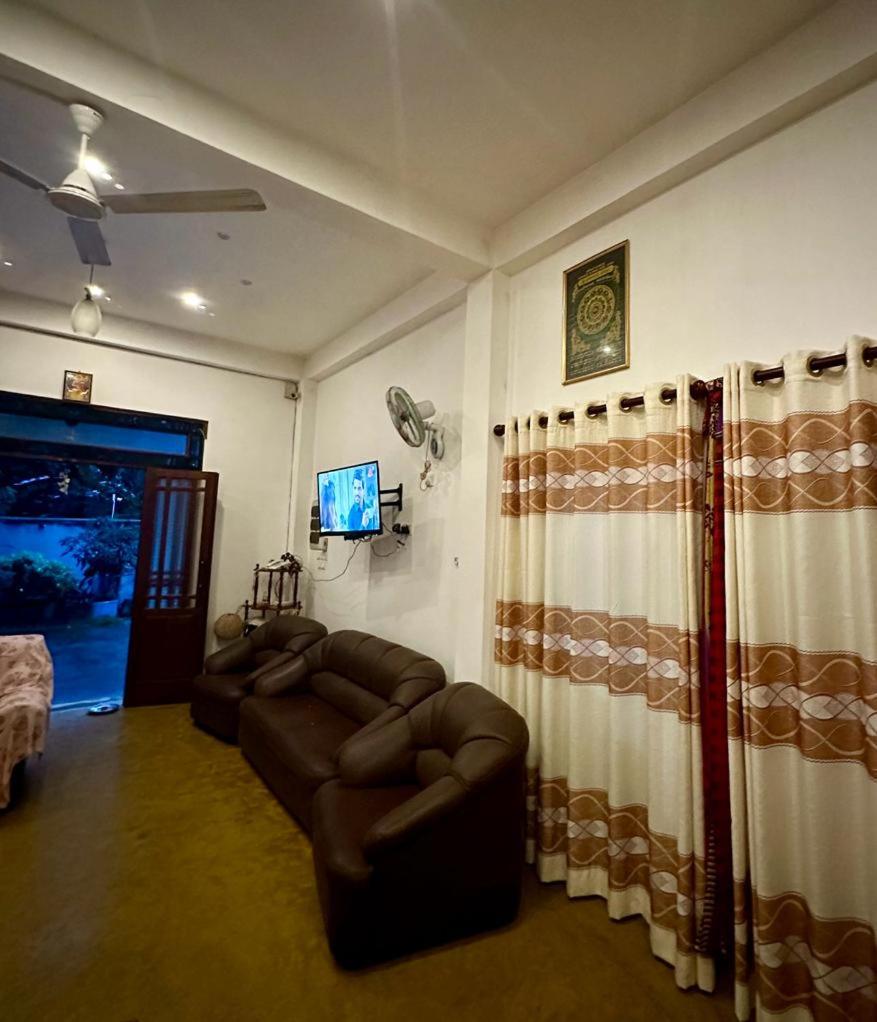Cecilia Hostel photo 2
