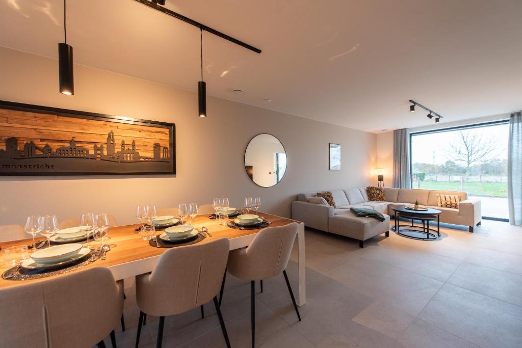 NIEUW - De Grenspaal OOST 7P - 3slpk - 5 min Maastricht