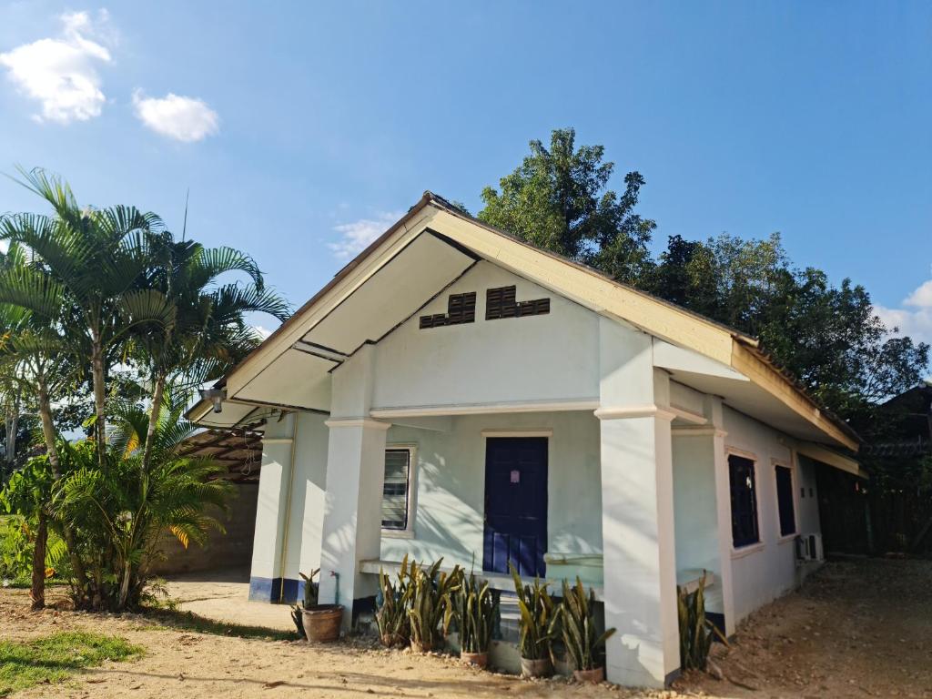 Huean Fha Kram เฮือนฟ้าคราม โฮมสเตย์เชียงราย photo 1