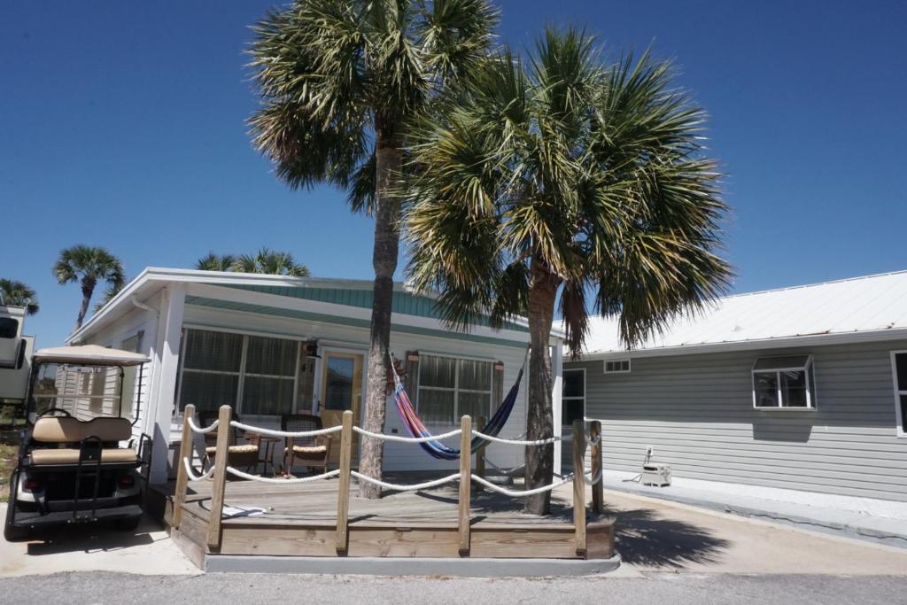 Venture Out 41 Gulf Loop 2bd 1ba WITH GOLF CART photo 1