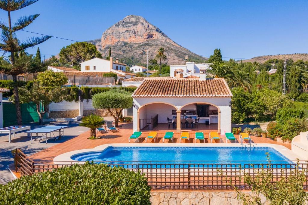 Villa Cantellops by Villa Plus photo 2