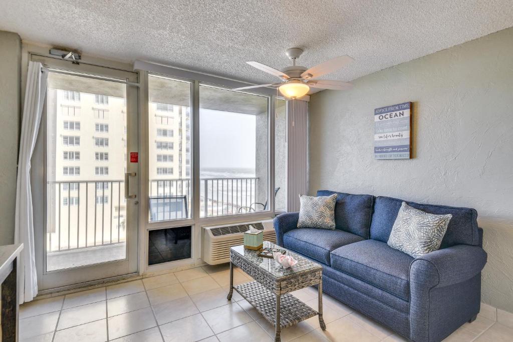 Breezy Daytona Beach Studio with Balcony and Views! photo 4