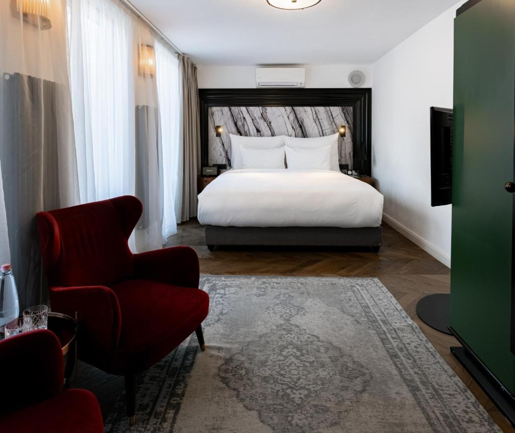 Hotel Collect – Adults Only - Tap to explore photos