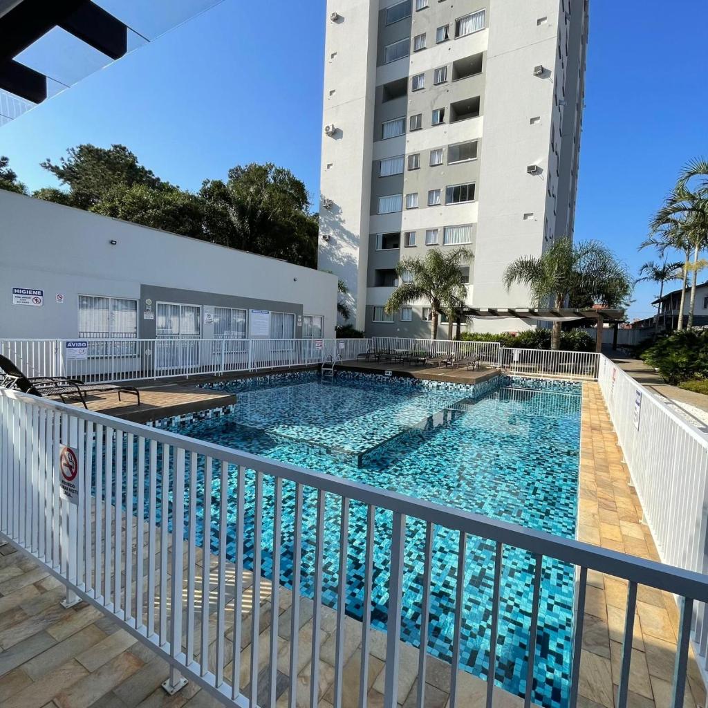 O seu apê na praia, 2 dormitórios, com piscina photo 1