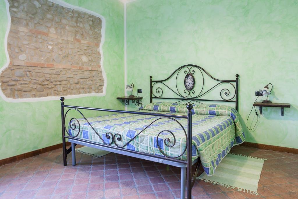 Agriturismo La Vecchia Fonte - Tap to explore photos