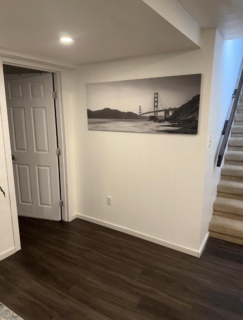 Comfortable 3 Bed Basement Unit photo 4