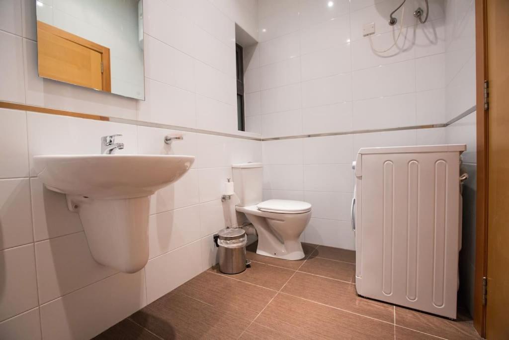 Spinola Bay Large 1 Bedroom Apartment for 4 photo 2