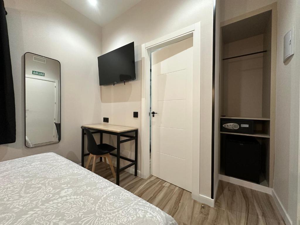 CC Opera Suites - Tap to explore photos